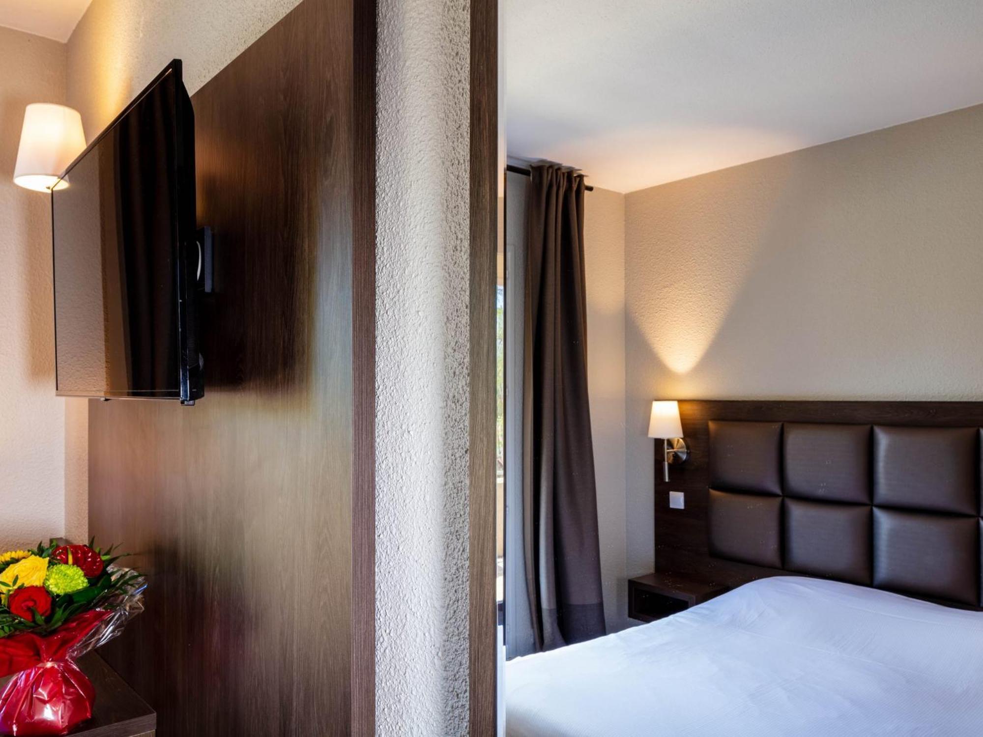 Logis Hotel Noemys Morgon Villié-Morgon Szoba fotó